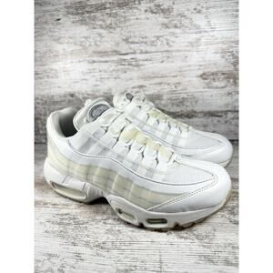 Women's Nike Air Max 95 SE Summit White Sneakers Sz 8 Athletic Gym